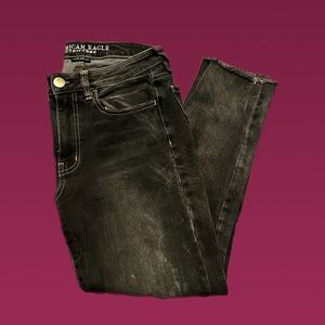 American Eagle Hi Rise Jegging Crop size 8 black/grey